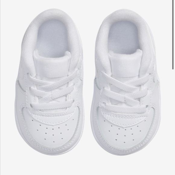 Nike Air Force One crib shoes size 3 - Picture 2 of 5